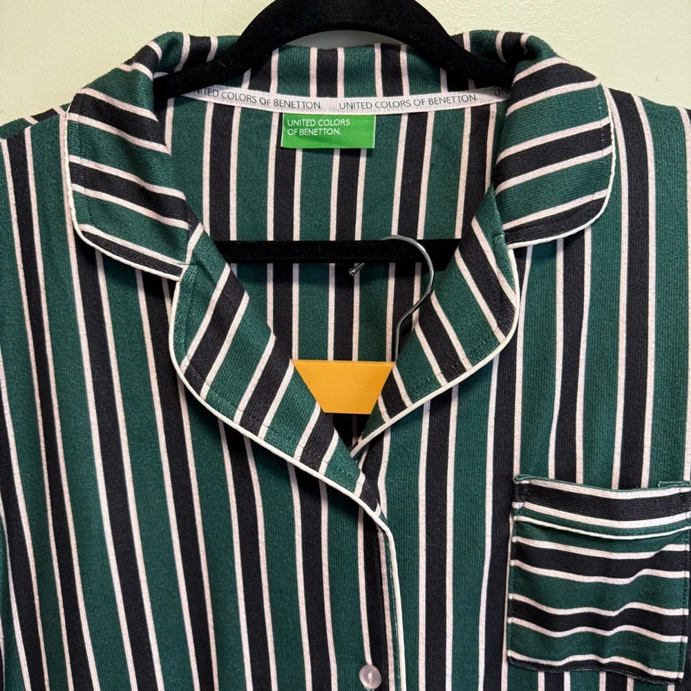 United Colors Of Benetton Green Striped Pajama Set - Picture 3 of 8
